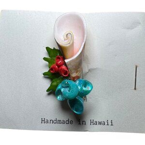 Hawaiian Sea Shell Christmas Brooch Pin Holly and Ivy with Shells